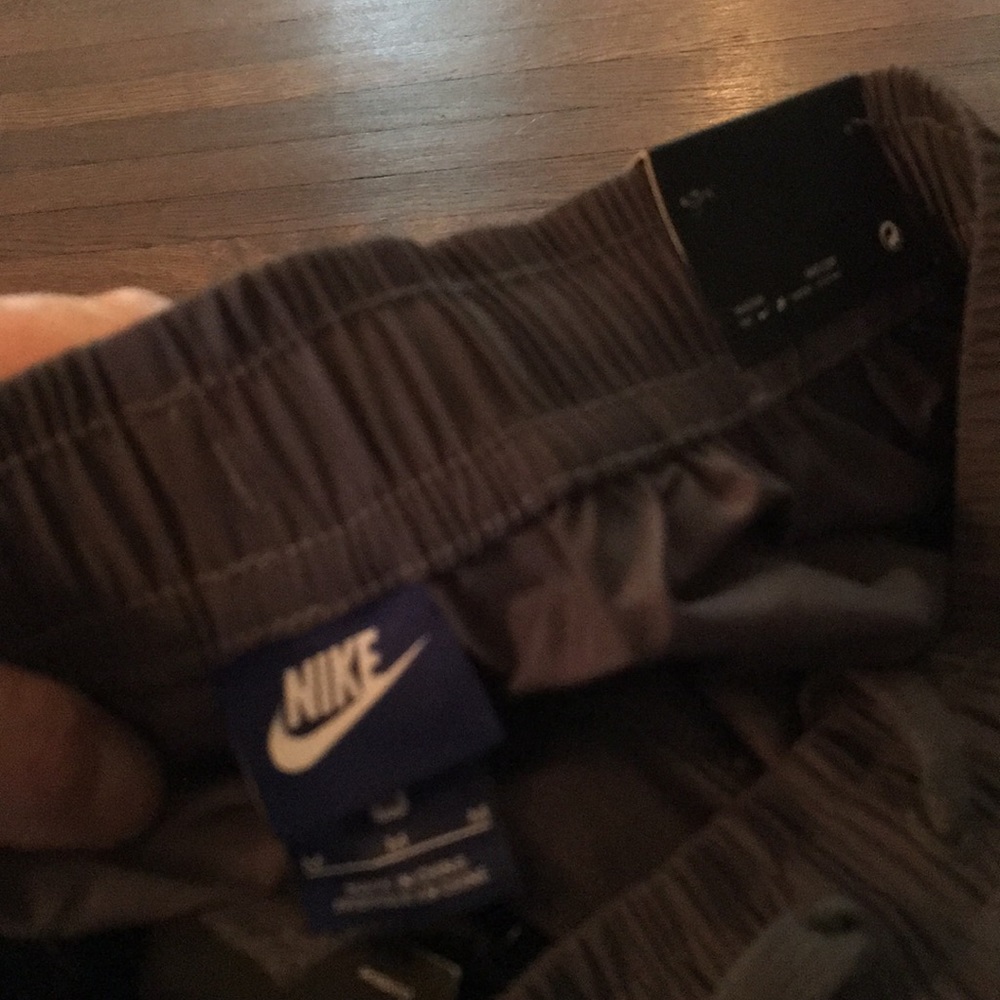 NWT Nike Men’s Joggers Dark Gray Medium - Picture 7 of 8